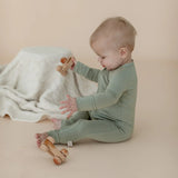 Remi & Capri Zipper Sleeper Mineral Green